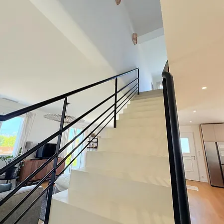 - Modern House - Ocean View -